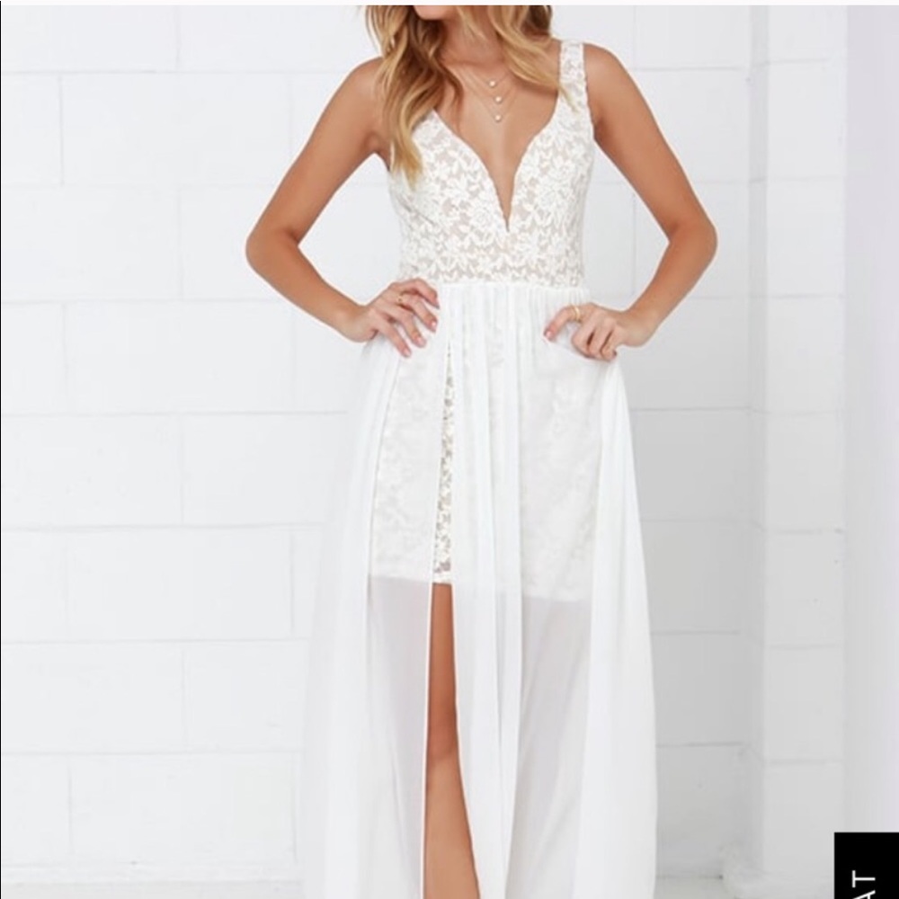 Lulus white lace prom dress